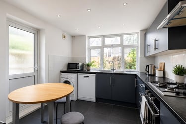 5 bed house, Cottrell Road, Plasnewydd, Cardiff, CF243EX - Image 3